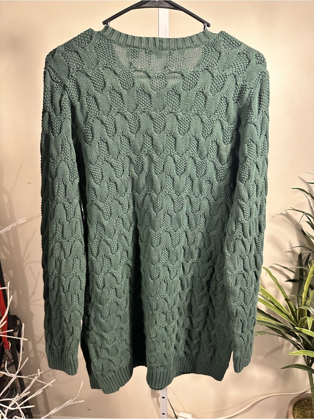 N237. Jeanne Pierre- Dark Green Cable Knit Sweater - Crewneck large - Picture 3 of 3